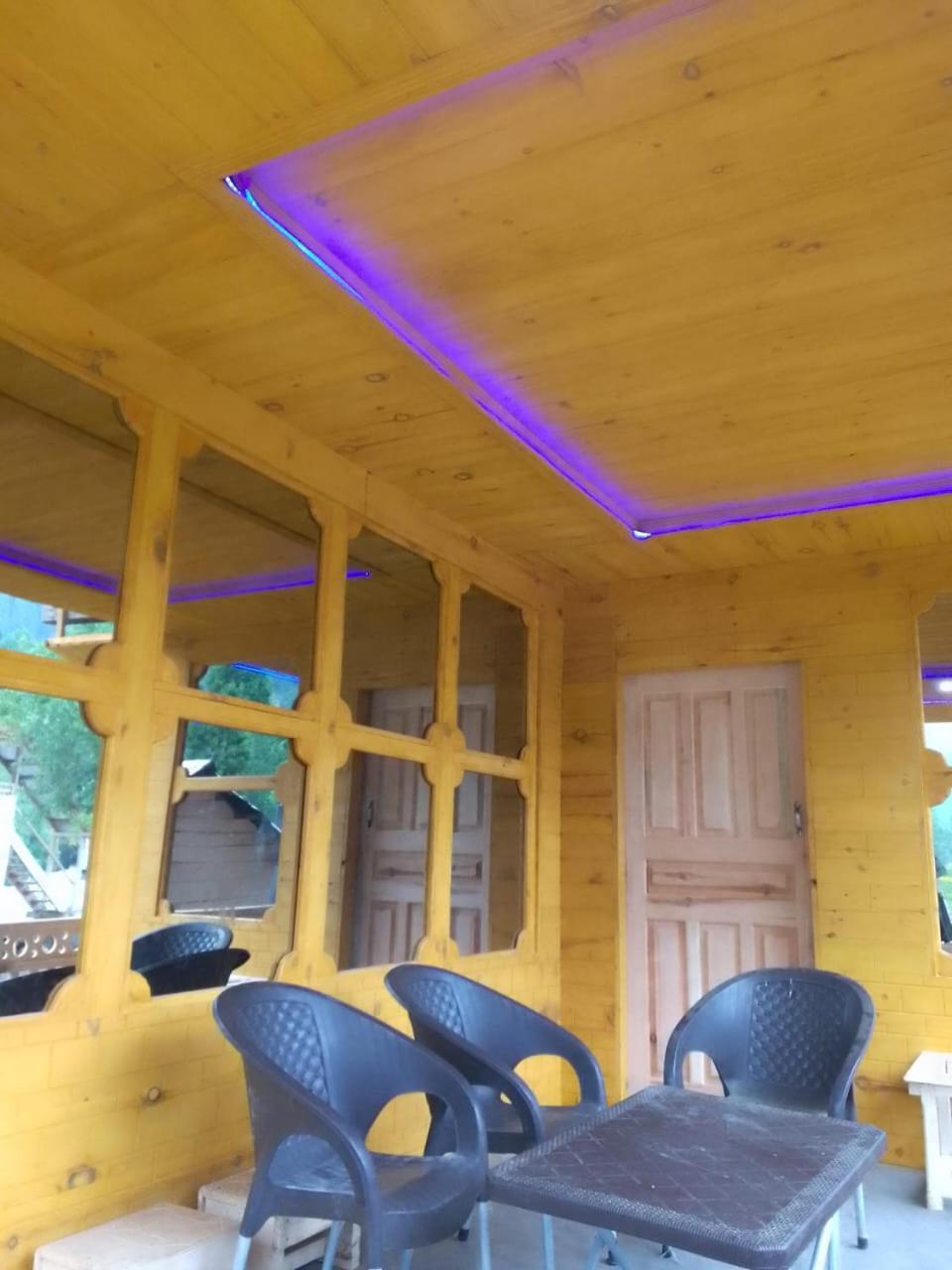Riverbank Hotel Taobut Neelum Valley Azad Kashmir Taobat Zewnętrze zdjęcie